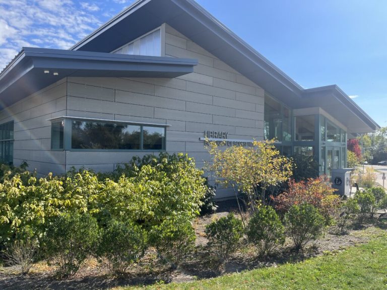 CCM Forest Hills – C.C. Mellor Memorial Library
